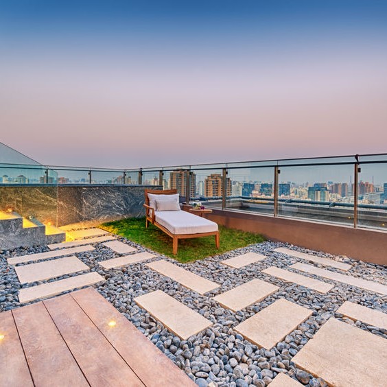 rooftop deck and garden